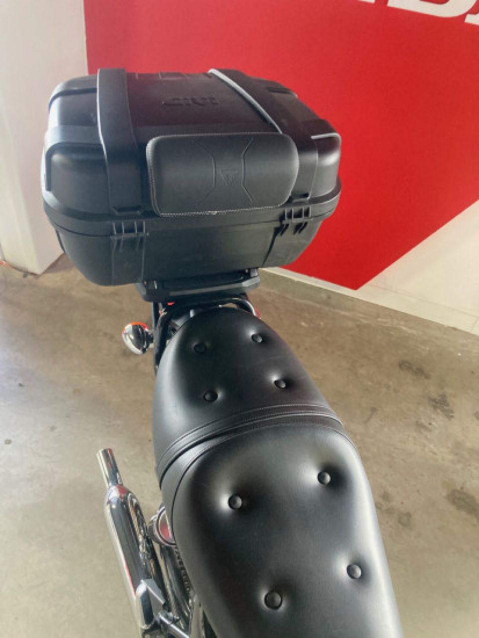 TRIUMPH BONNEVILLE T120 BLACK 1200 4