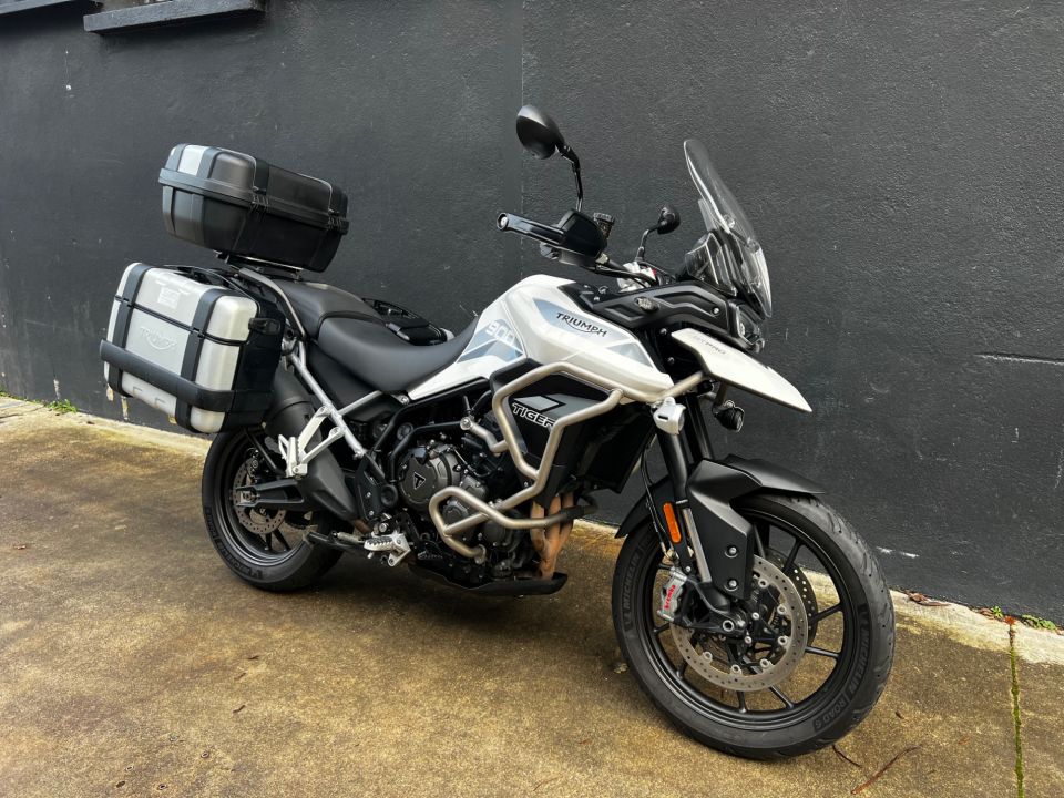 TRIUMPH Tiger 900 GT PRO 4