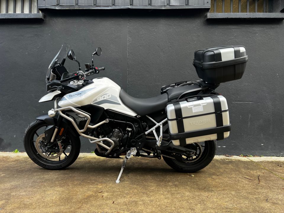 TRIUMPH Tiger 900 GT PRO 4