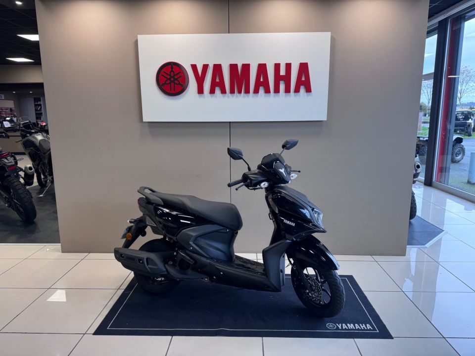 YAMAHA RayZR 125 4