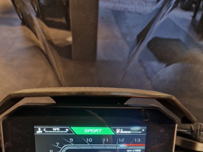 APRILIA TUONO 1100 V4 4