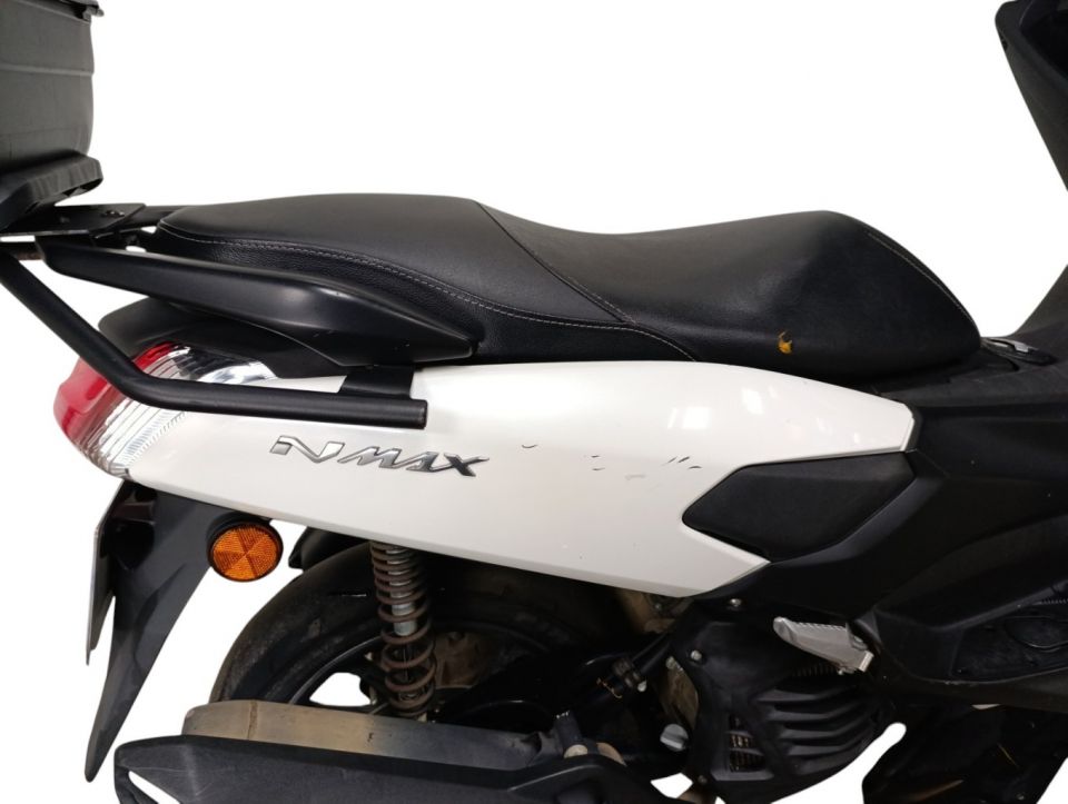 YAMAHA NMAX 125 4