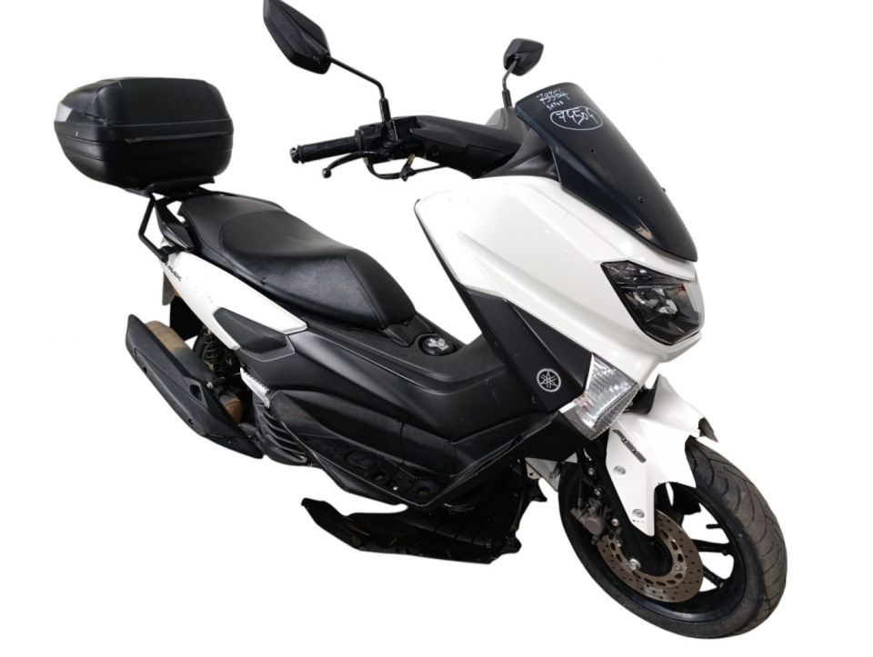 YAMAHA NMAX 125 4