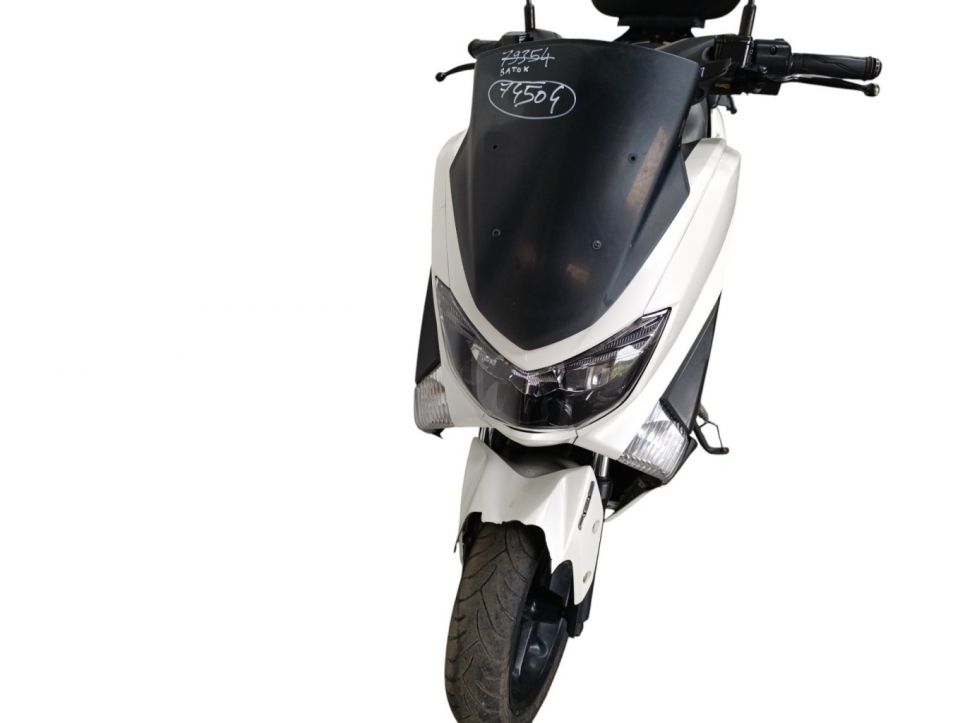 YAMAHA NMAX 125 4