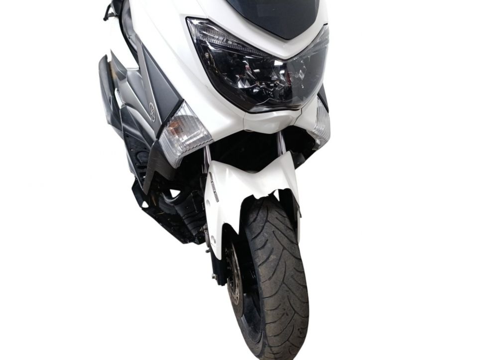YAMAHA NMAX 125 4