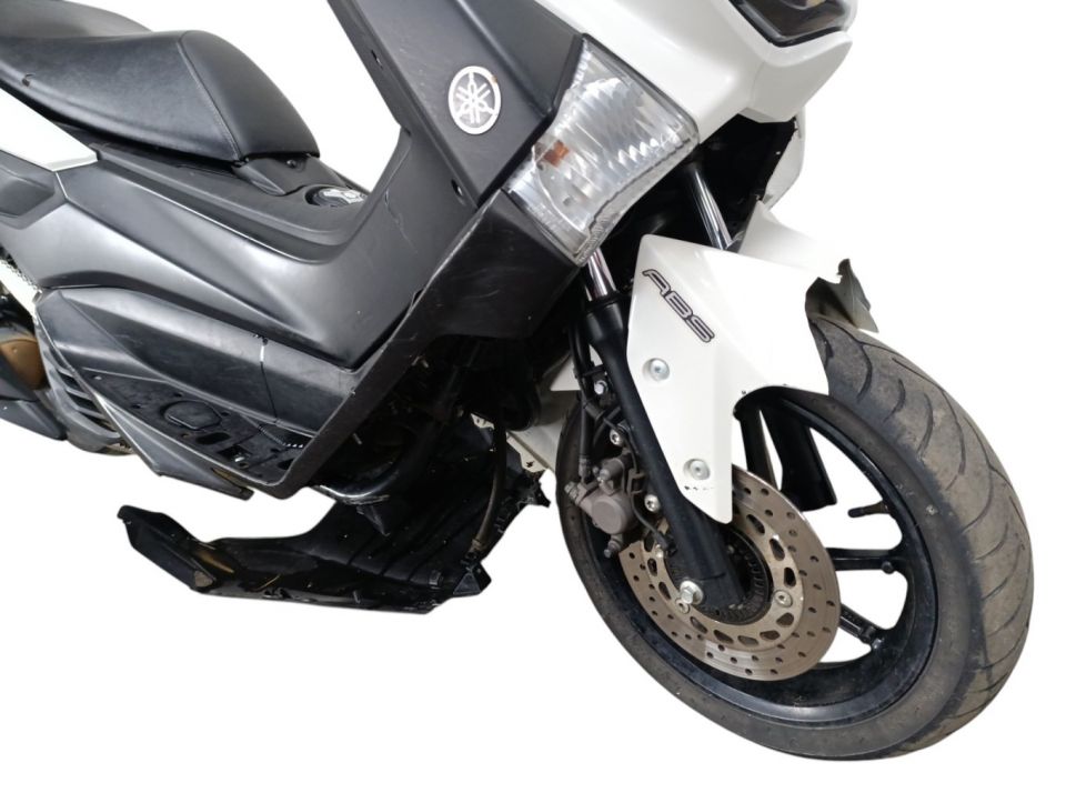 YAMAHA NMAX 125 4