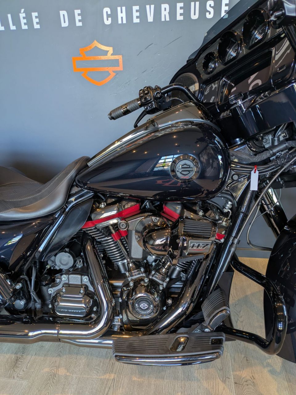 HARLEY-DAVIDSON TOURING STREET GLIDE 1800 CVO 4