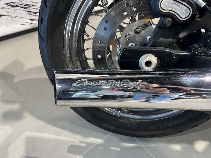 HARLEY-DAVIDSON DYNA SUPER GLIDE 1584 CUSTOM 4