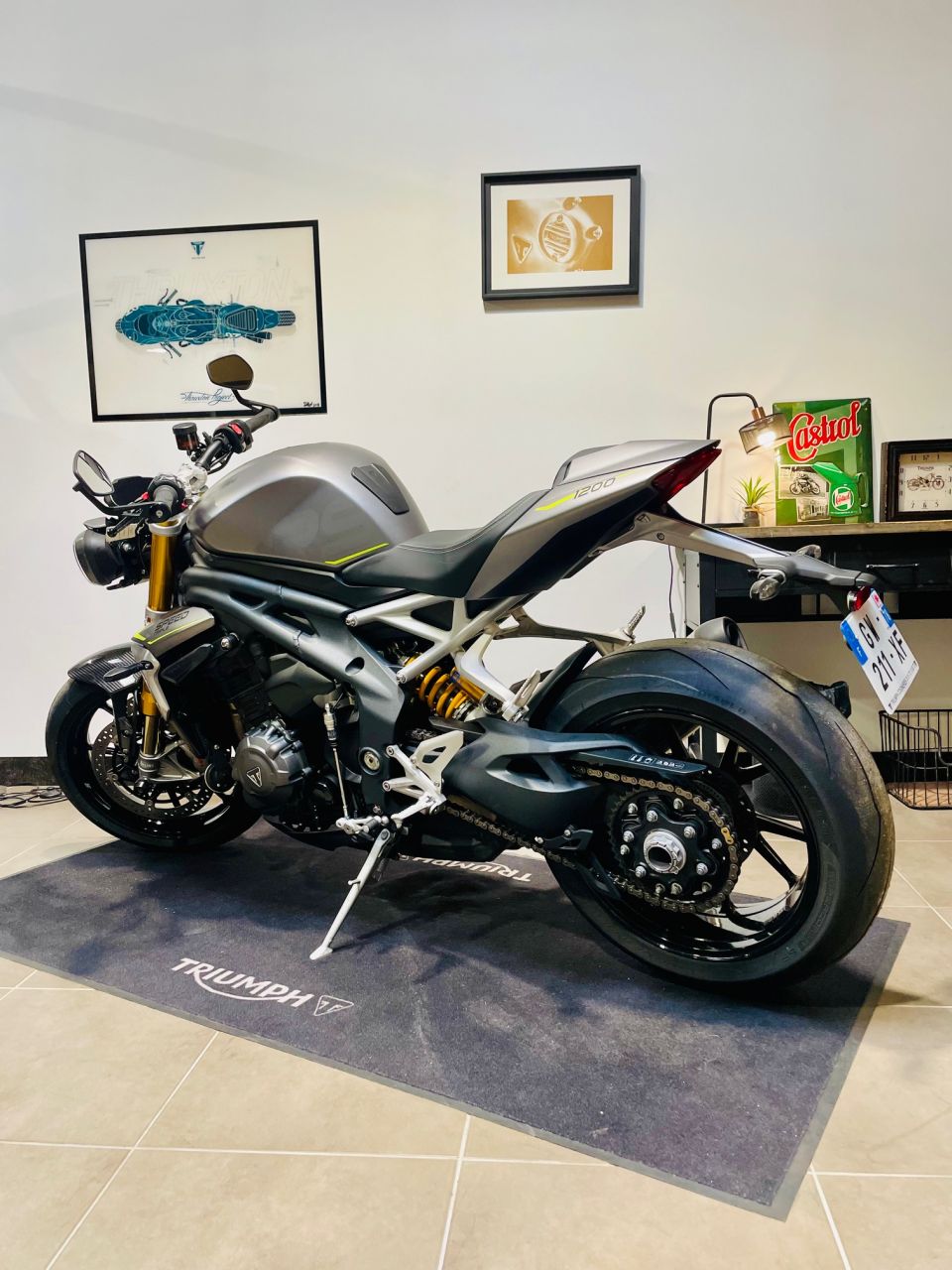 TRIUMPH SPEED TRIPLE 1200 RS 4