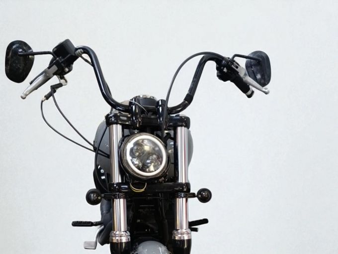 HARLEY-DAVIDSON DYNA STREET BOB 1584 4