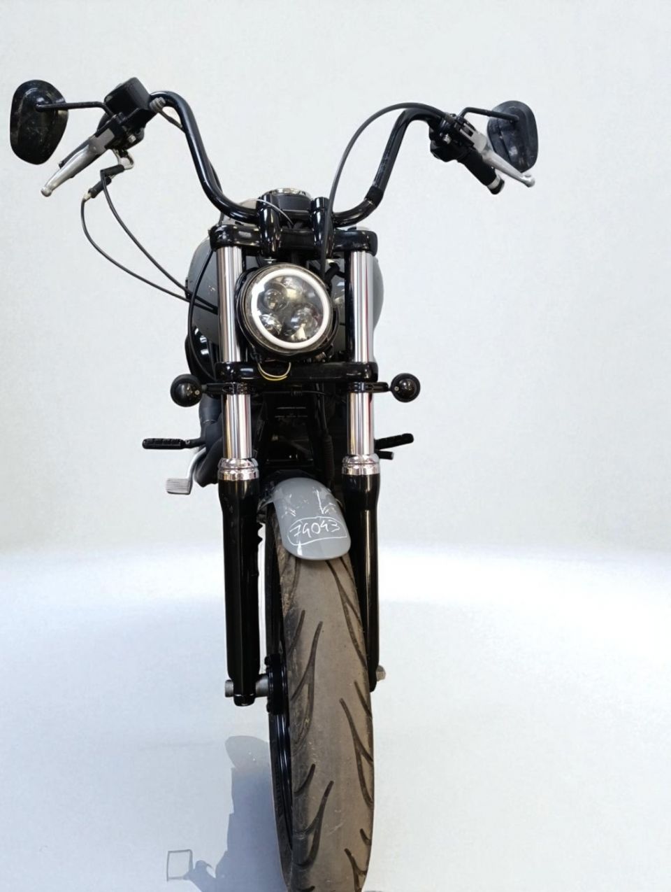 HARLEY-DAVIDSON DYNA STREET BOB 1584 4