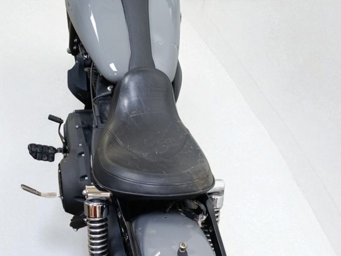 HARLEY-DAVIDSON DYNA STREET BOB 1584 4