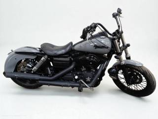 HARLEY-DAVIDSON DYNA STREET BOB 1584 - 2011