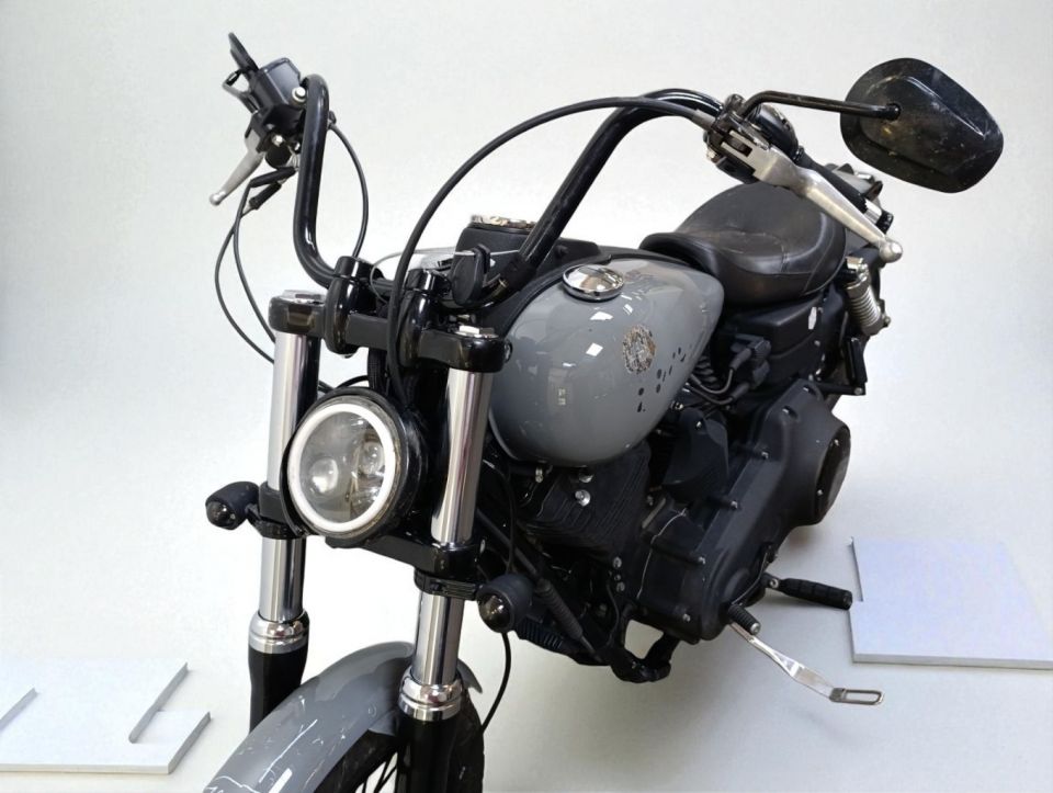 HARLEY-DAVIDSON DYNA STREET BOB 1584 4