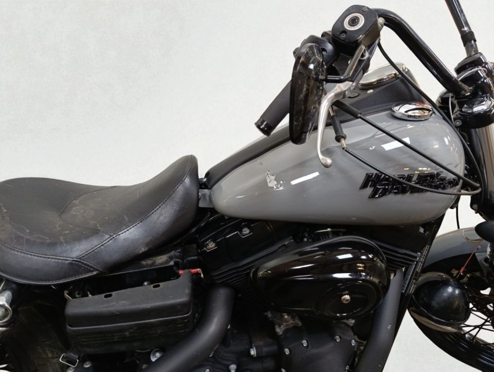 HARLEY-DAVIDSON DYNA STREET BOB 1584 4