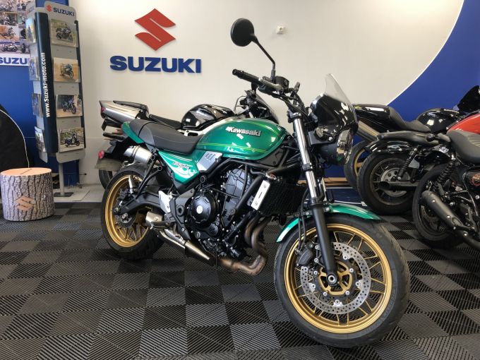 KAWASAKI Z 650 RS 4
