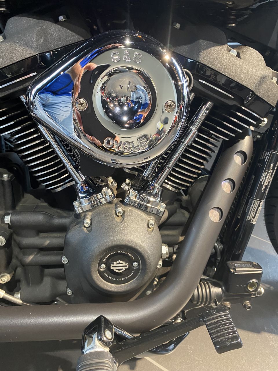 HARLEY-DAVIDSON SOFTAIL STREET BOB 1868 4