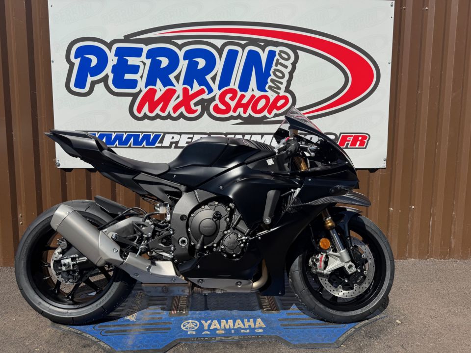 YAMAHA YZF R1 RACE 4