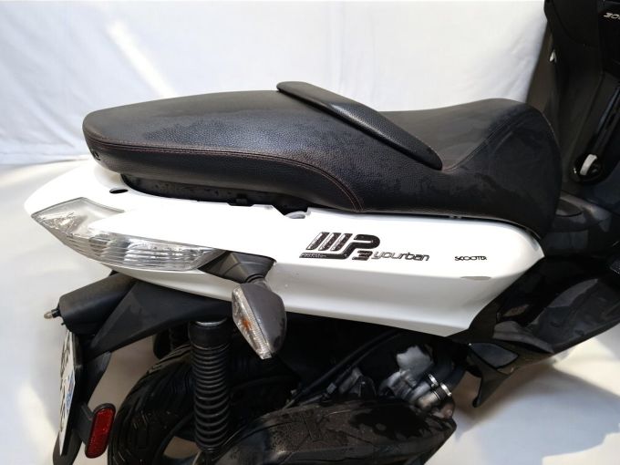 PIAGGIO MP3 300LT YOURBAN 4