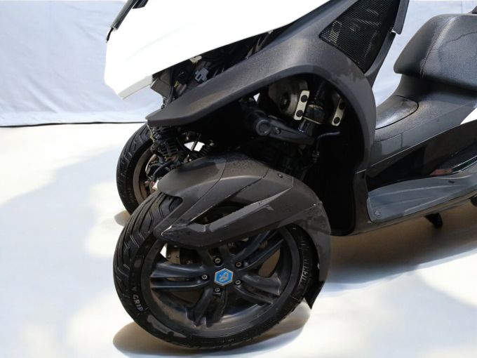 PIAGGIO MP3 300LT YOURBAN 4