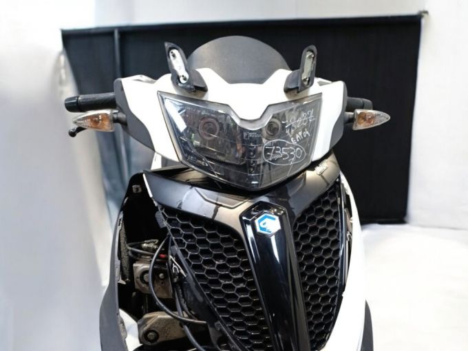 PIAGGIO MP3 300LT YOURBAN 4