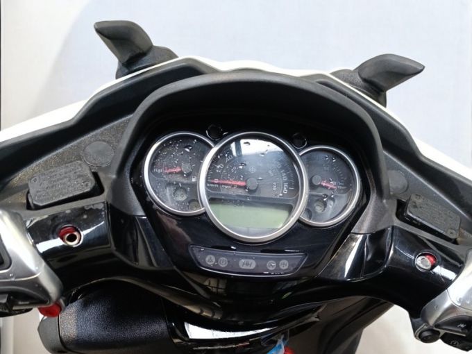 PIAGGIO MP3 300LT YOURBAN 4