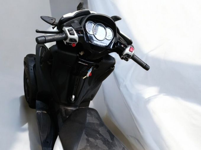 PIAGGIO MP3 300LT YOURBAN 4