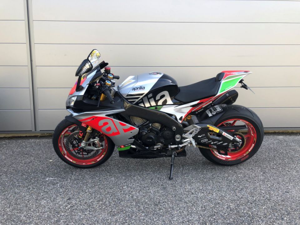 APRILIA TUONO 1100 4