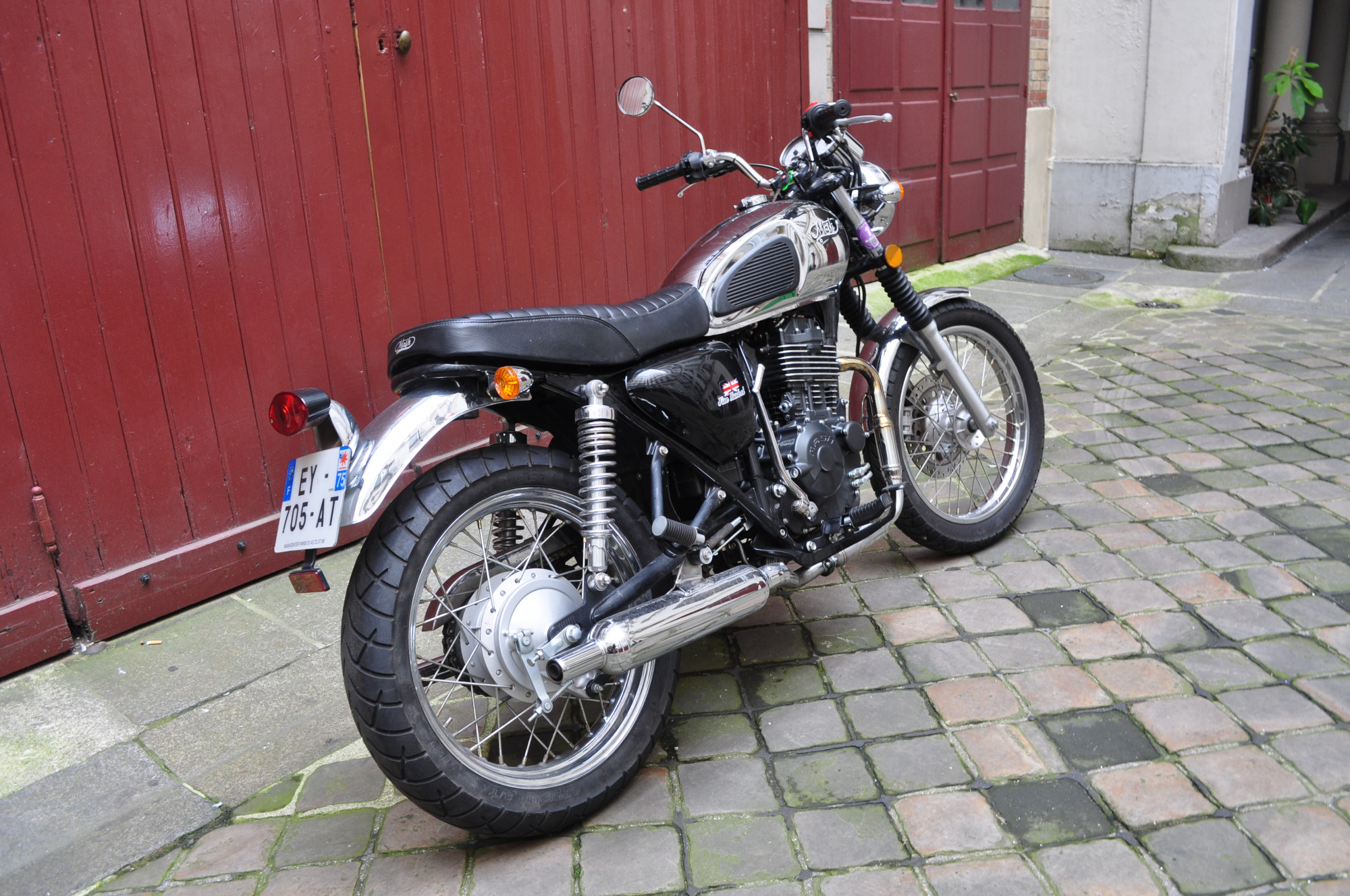 MASH FIVE HUNDRED 2018 400 cm3 moto roadster 4 707 km Gris