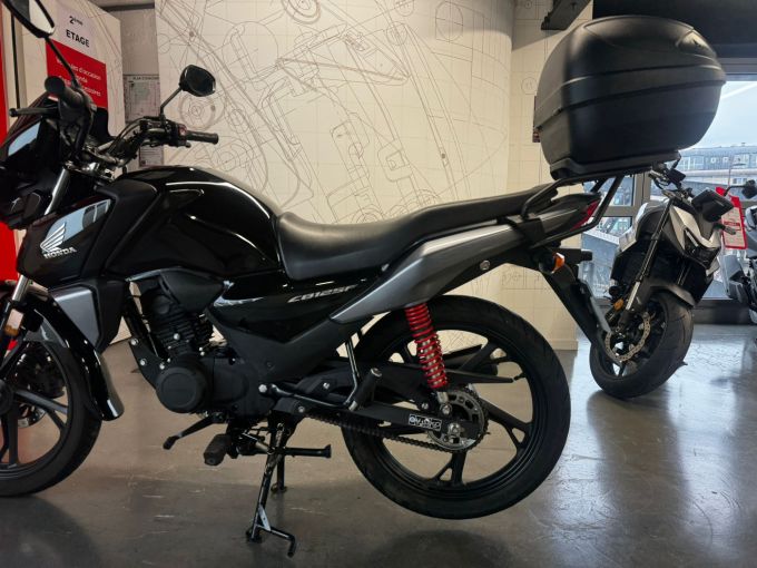 HONDA CBF 125 4
