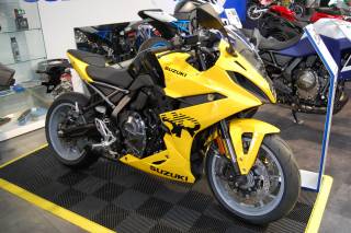 SUZUKI GSX8R - 2025