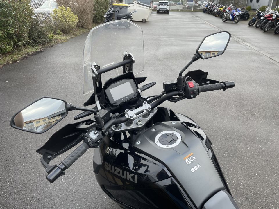 SUZUKI DL V-STROM 1050XT 4