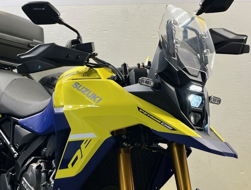 SUZUKI DL 4