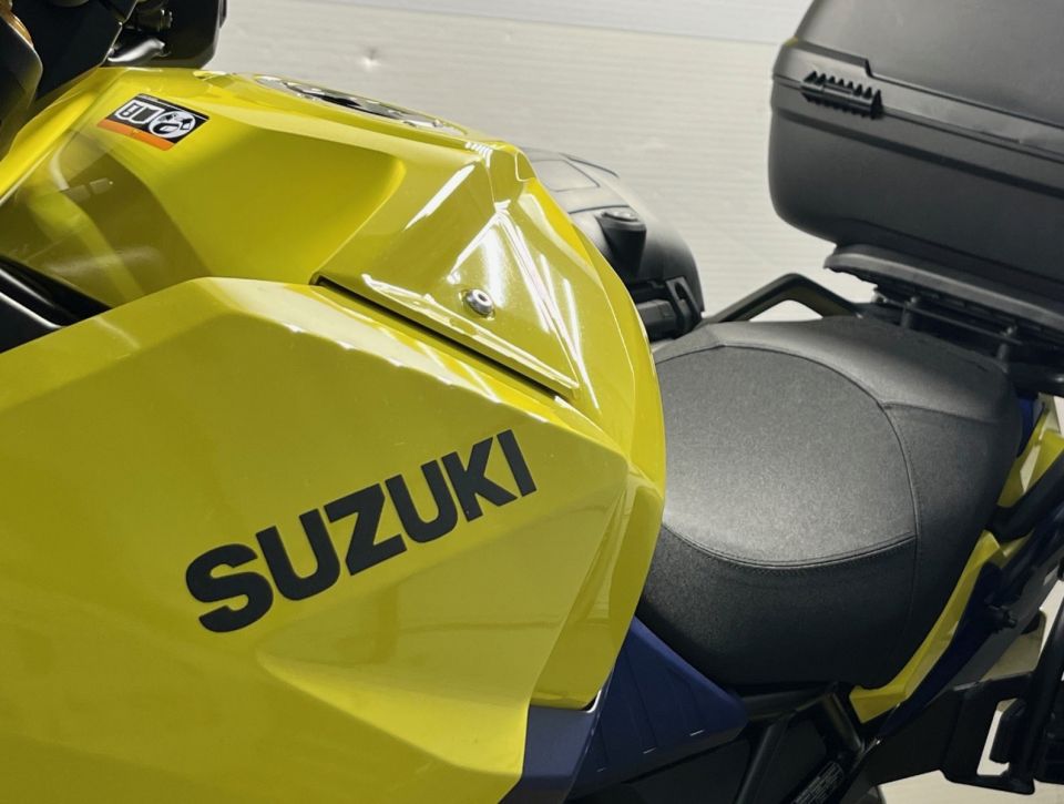 SUZUKI DL 4
