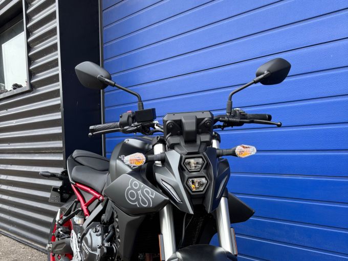 SUZUKI GSX-8S 4