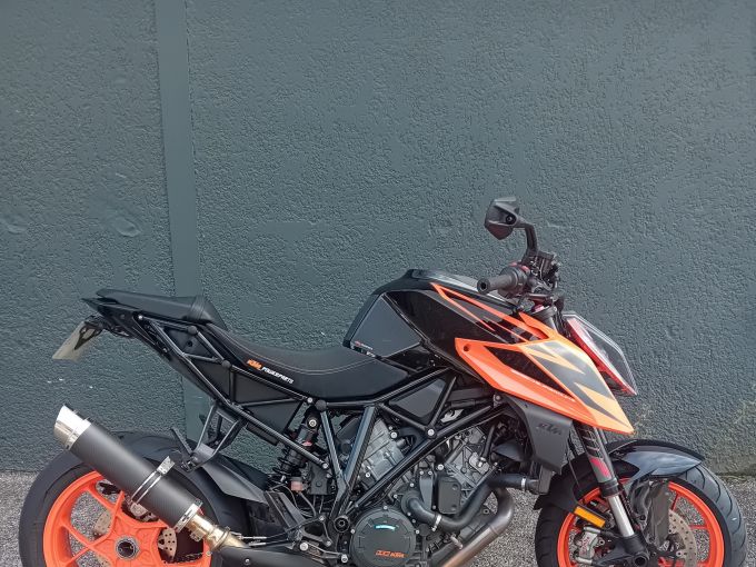 KTM 1290 SUPER DUKE R 4
