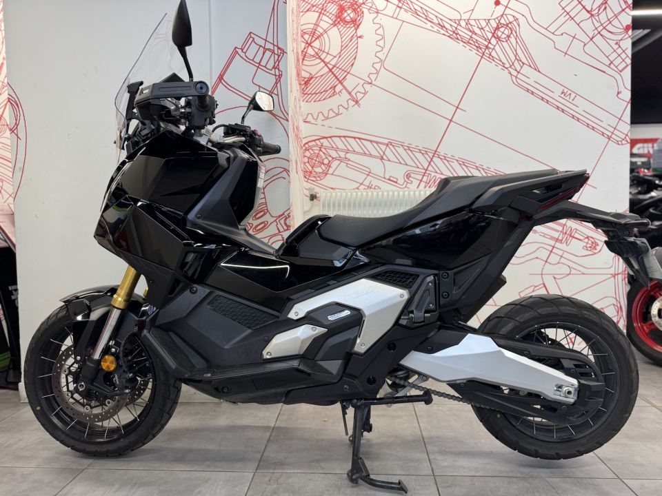 HONDA X-ADV 4
