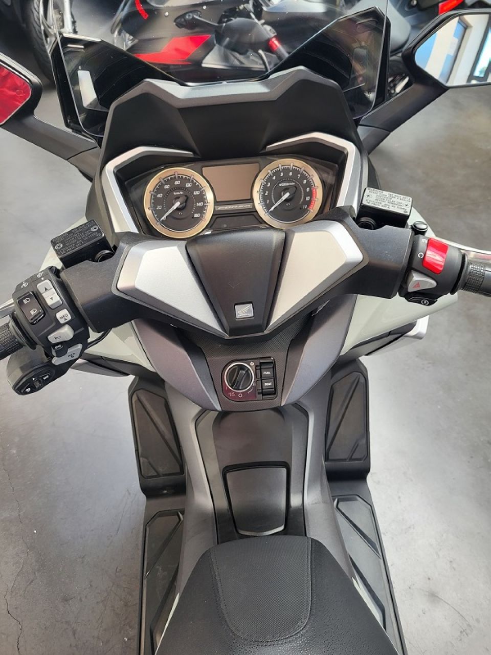 HONDA NSS FORZA 350 4