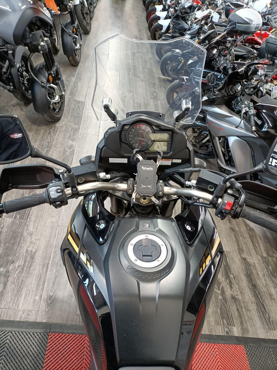 SUZUKI DL V-STROM 1000XT 4