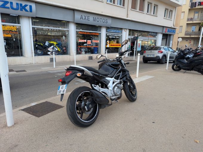 SUZUKI GLADIUS 650 4