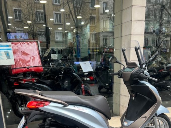 PIAGGIO MEDLEY 125 Iget 4