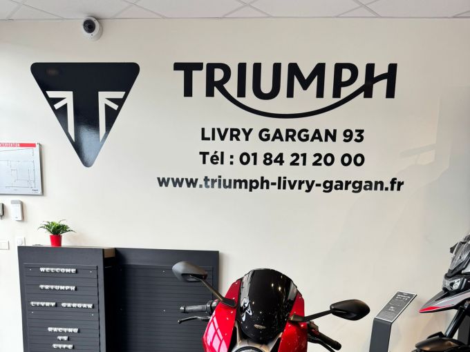 TRIUMPH SPEED TRIPLE 1200 RR 4