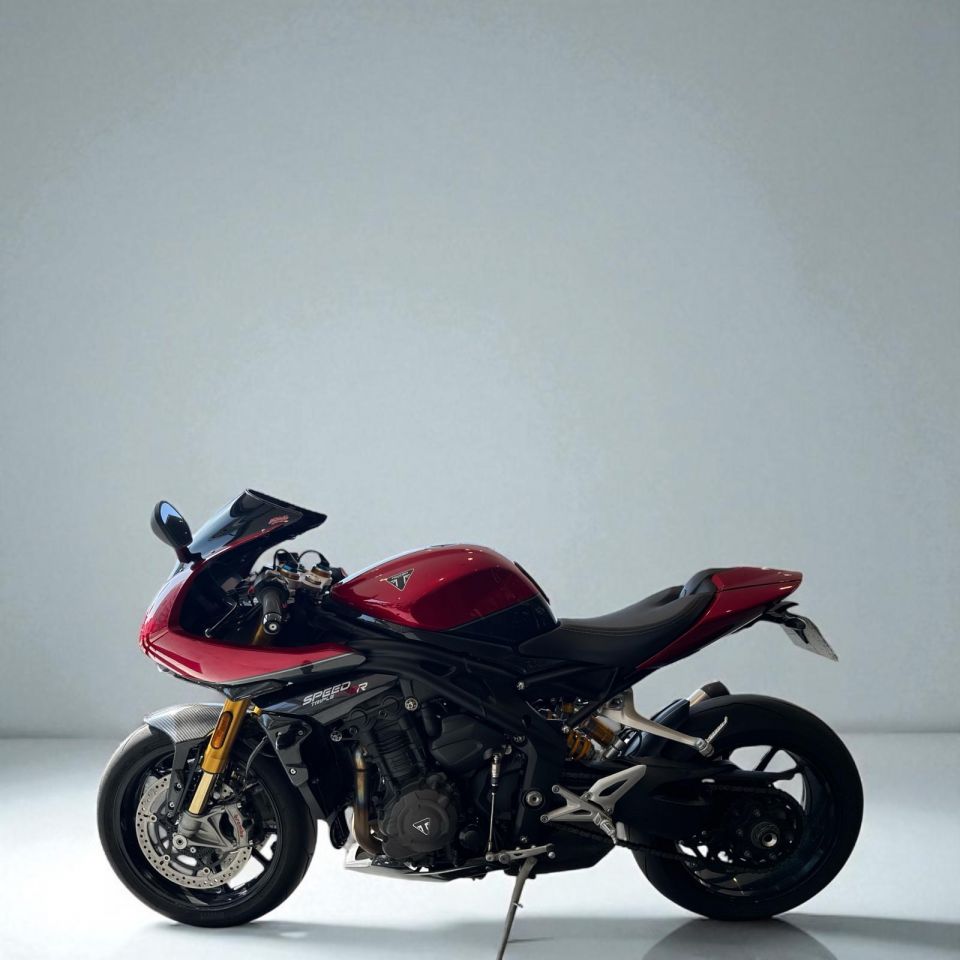 TRIUMPH SPEED TRIPLE 1200 RR 4