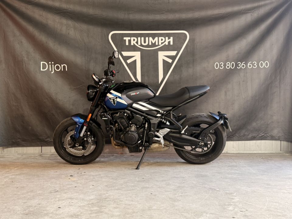 TRIUMPH TRIDENT 660 4
