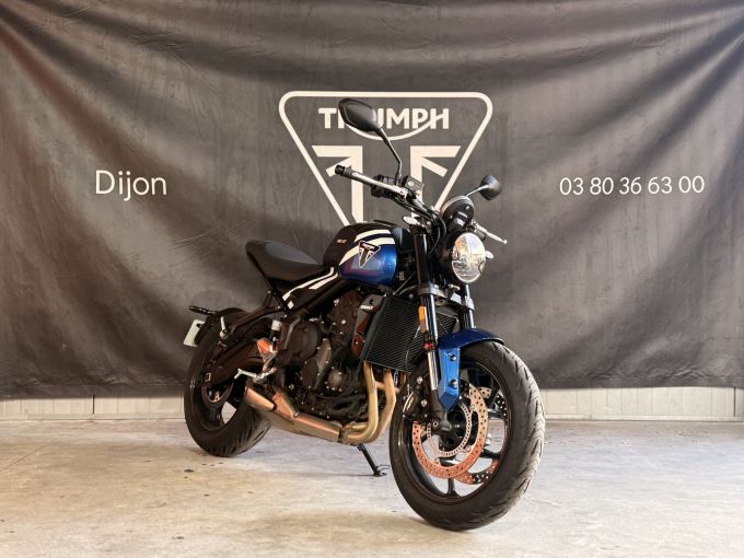 TRIUMPH TRIDENT 660 4