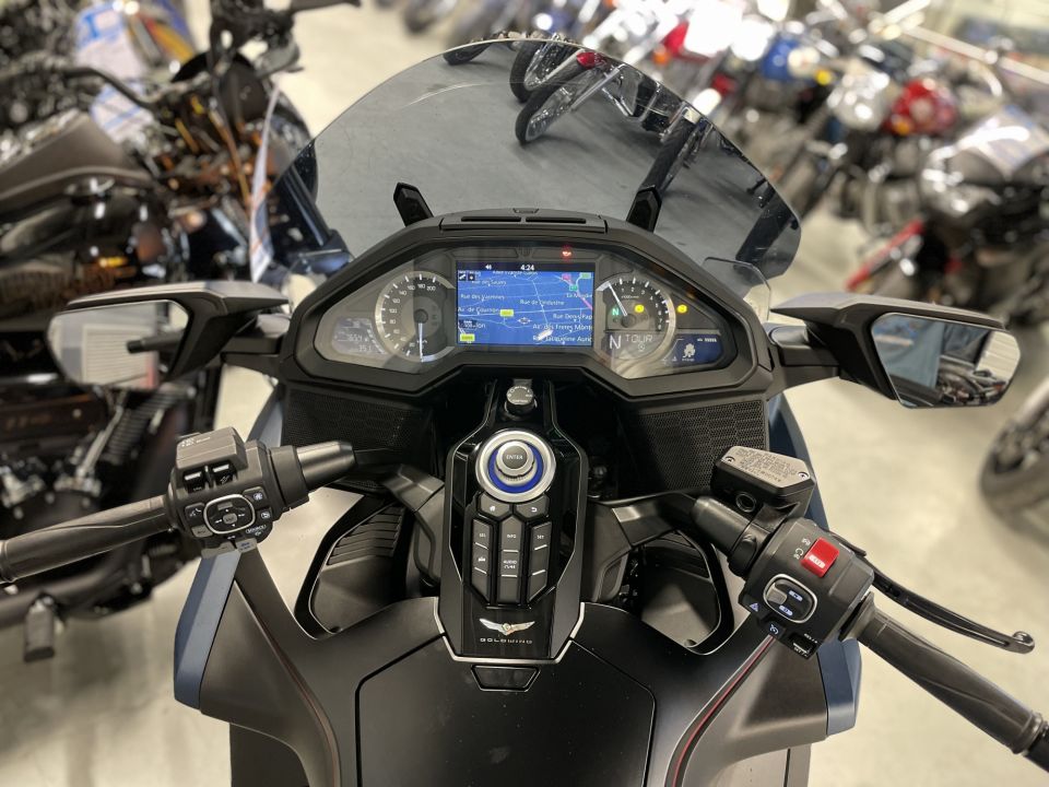 HONDA GL 1800 GOLDWING DCT 4