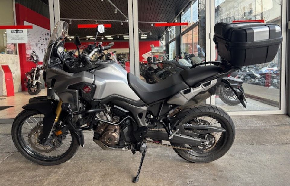 HONDA AFRICA TWIN CRF1000D DCT 4