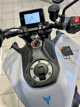 YAMAHA MT-09 - 2025