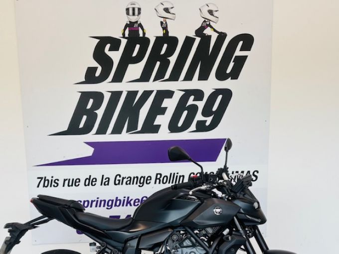 YAMAHA MT-07 (47.5CV) 4