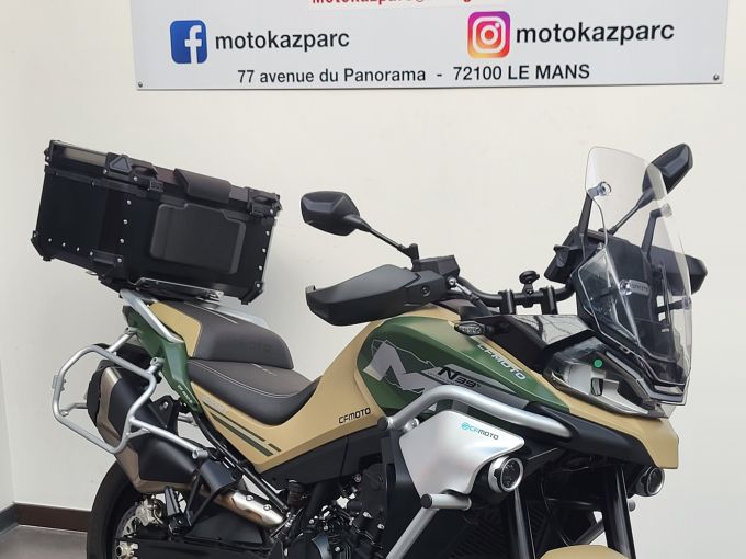 CF MOTO 800 MT 4